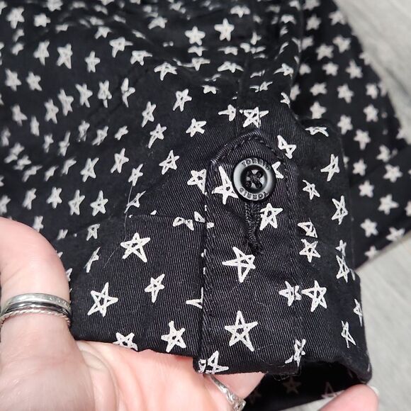 Torrid "Feel The Fit" Black Star Denim Stretch Shorts - Picture 6 of 7